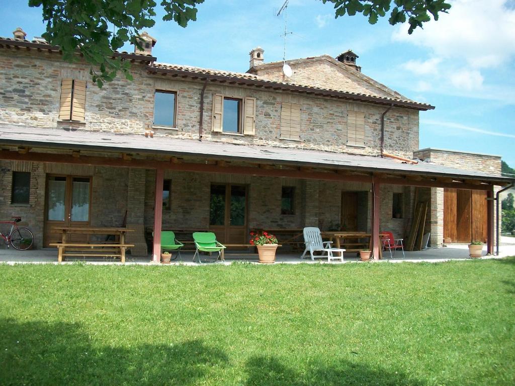 Agriturismo La Caputa Urbania Εξωτερικό φωτογραφία