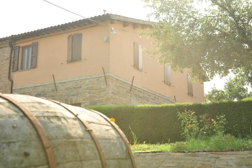 Agriturismo La Caputa Urbania Εξωτερικό φωτογραφία